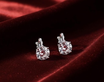 Sprankelende CZ-clipoorbellen – gouden en zilveren niet-doorboorde stekers voor alledaagse elegantie