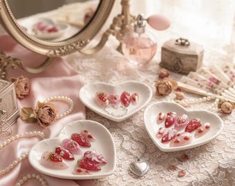 3D-aardbeipers op nagels | Nagelkunst rode gingham-coquette