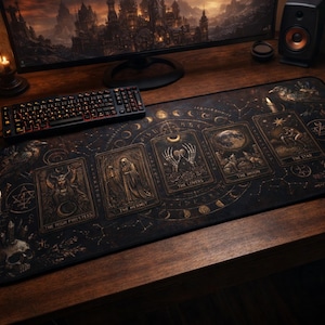Alfombrilla de escritorio de bruja, alfombrilla de ratón gótica, decoración de Dark Academia, alfombrilla de teclado XL con cartas de tarot, alfombrilla para juegos con aspecto de cuero sintético y libro de hechizos.