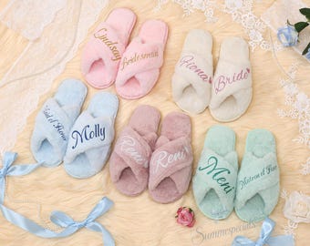 Personalized Slippers, Bridal Slippers, Custom Bride Slippers, Fluffy Bridesmaid Slippers, Bridesmaid Gifts