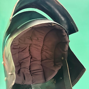 Casco sallet italiano artesanal – Réplica de armadura de caballero medieval de acero de calibre 18 imagen 15
