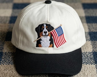 Gorro bordado con la bandera de EE. UU. de perro de montaña bernés, gorro personalizado para perros, regalo para mamás de perros del 4 de julio, gorra patriótica del Día de los Caídos.