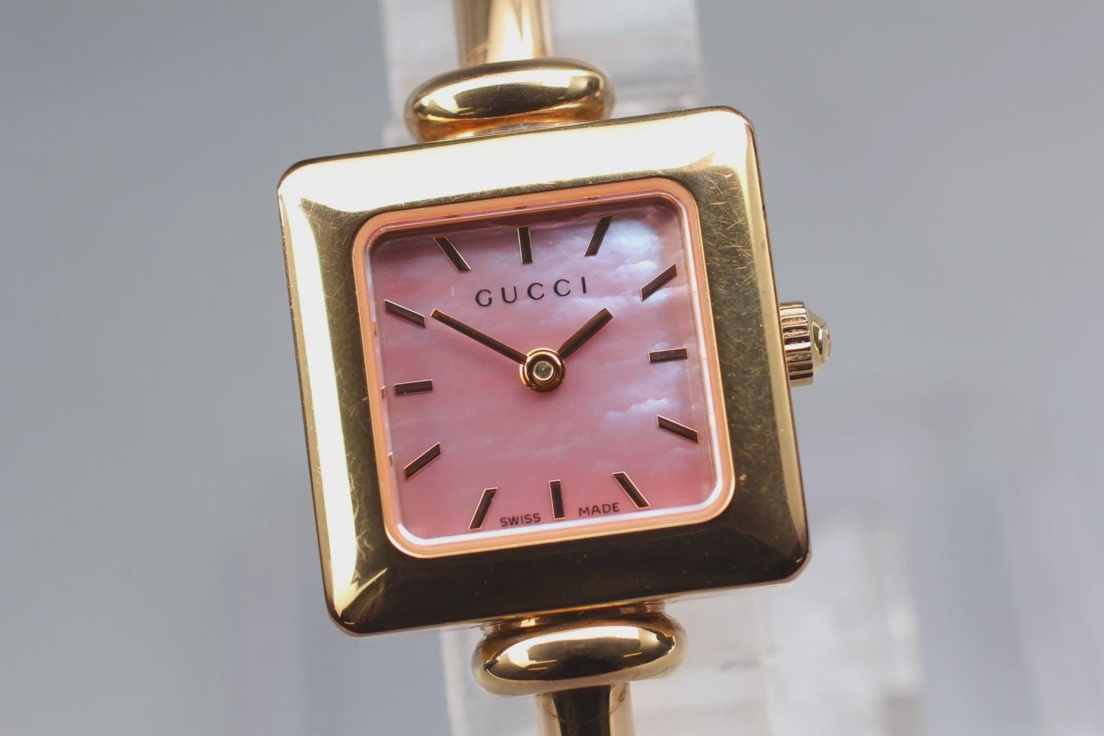 【稼働品】GUCCI　1900L　ピンクシェル　ハングルウォッチ　スクエア　箱 Gucci 1900l Watch - Etsy