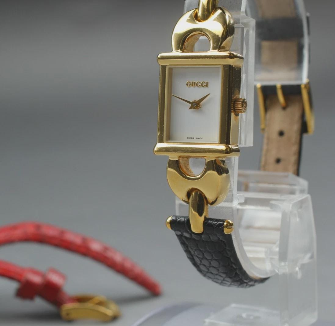 483 GUCCI 時計　1800L ゴールド　レディース　チェンジバンド 483 GUCCI 時計 1800L ゴールド レディース チェンジバンド