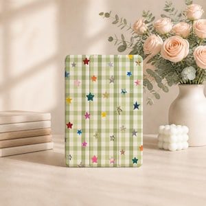 Checkerboard Stars iPad Case With Pencil Slot For Air 8/7 2026, Pro2025/2024, New iPad 13"11"12.9" Cover, iPad Mini 5/6/7 Case, iPad 11 A16