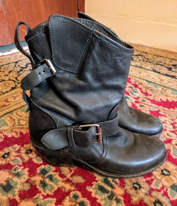 pull on motorcycle boots
