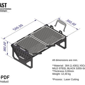 Könnte beinhalten: Ein schwarzer Metallgrill mit geschlitzter Oberfläche, Griff und abgewinkelten Beinen. Abmessungen: 50,00 cm x 18,00 cm x 30,00 cm. Das Produkt ist eine digitale DXF-PDF-Datei, lasergeschnitten aus 3,00 mm Stahl, Gewicht 12,40 kg.