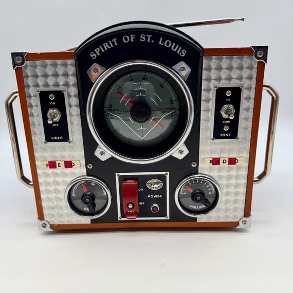 Spirit of St. Louis Field Radio MK 2: AM/FM Cassette Player