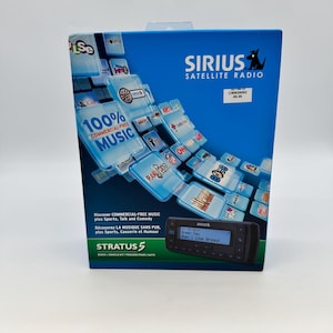 Kit radio satellitare per auto Sirius Stratus 5, nuovo, nella sua confezione originale, primi anni 2000.