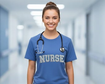 NURSE T-Shirt mit Stethoskop Schriftzug | Krankenschwester Tee