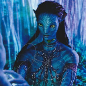 Zoe Saldana Signed - Etsy