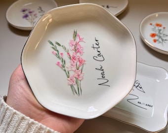 Personalized Birth Flower Ring Dish, Watercolor Wildflower Jewelry Trinket Tray