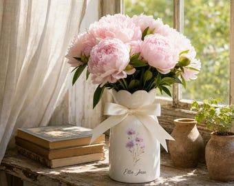 Personalized Birth Flower Vase, Custom Name Ceramic Vase for Birthday, Thoughtful Birthday Gift, Birthday Gift for Mom/Sister/Friend