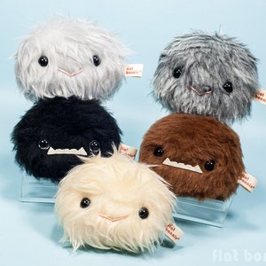 Schattige kat haarbal pluche, kawaii kitty furball knuffel, handgemaakt kattenliefhebber cadeau, Crazy Cat Lady knuffeldier prop cadeau, Flat Bonnie