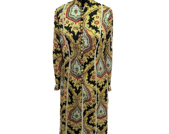 Vestido midi vintage de seda con estampado paisley de los años 70, hecho a mano con cuello mandarín y estilo bohemio.
