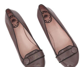 Zapatos de salón Fornarina vintage de charol / Mocasines en gris topo y negro (talla 41 UE / 9,5-10 EE. UU.)