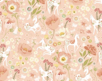 Unicorn Dreams - Tela de algodón Dreamland con estampado floral de unicornio y melocotón de Poppie