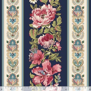 Könnte beinhalten: Stoff mit marineblauem Hintergrund und vertikalen Streifen. Die Streifen haben eine cremefarbene Mitte mit verzierten türkis- und goldfarbenen Designs. Große rosa und rote Blumen mit grünen Blättern sind im Design verstreut.