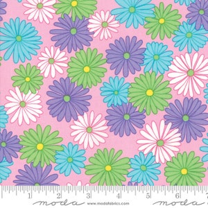 Fiddle Dee Dee - Flower Daisy Pink by Me and My Sister from Moda Fabrics