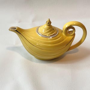 Vintage Hall China Aladdin Teapot, Mid-Century Collectible, Small Chip