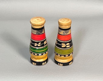Vintage Hand Painted Wooden Salt Pepper Shakers, Folk Art Kitchen Decor
