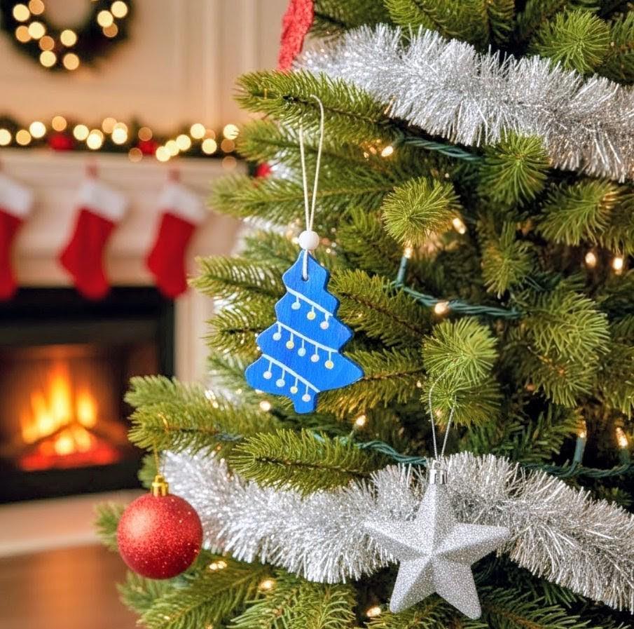 手作りの陶器製クリスマスオーナメント、ホリデーデコレーション、6個