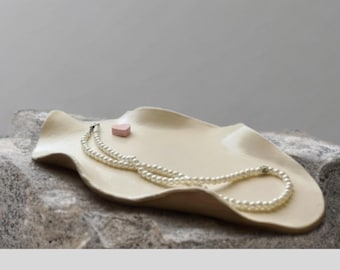 Organic Handmade Ceramic Catchall Tray, Modern Minimalist Jewelery Dish, Wavy Trinket Plate, Aesthetic Home decor