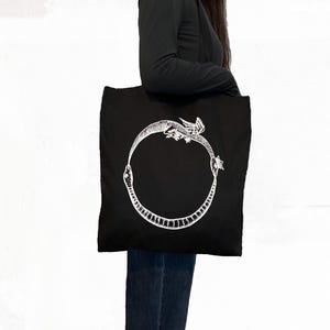 Draagtas Ouroboros Dragon Snake – handbedrukte grafische tas