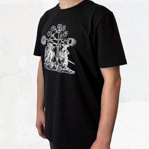 錬金術の金属の樹Tシャツ（ブラック） - ヴィンテージオカルトプリント