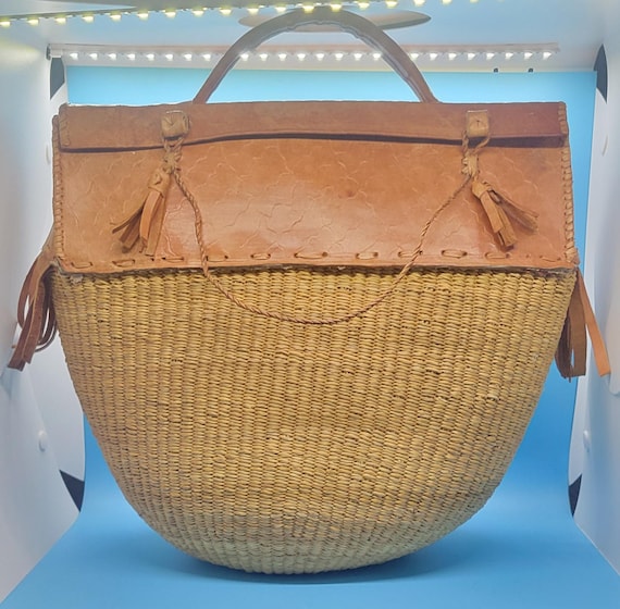 Straw Handbag with Leather Flap & Drawstring - image 1