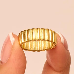 Ribbed Charlotte Dome Ring, 14k Gold Fluted Wedding Band, 7mm Cigar Ring, Thick Wedding Ring in Yellow, Rose, or White Gold, Stackable Ring