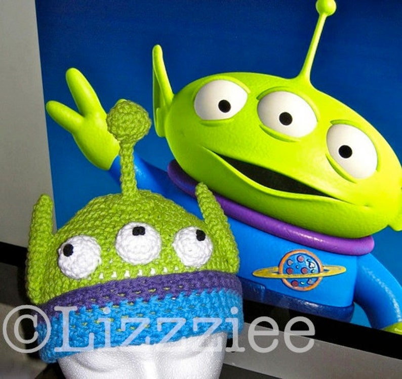 Alien Crochet Hat pattern PDF DIY newborn to adult sizes included in the pattern Instant Digital Download 画像 3