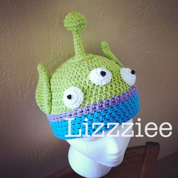 Alien Crochet Hat pattern PDF - DIY - newborn to adult sizes included in the pattern - Instant Digital Download