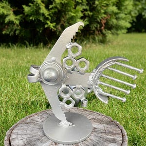 Mini Metall Fisch Skulptur - Handgefertigte Metallschrott Figur, Upcycled Industrielles Kunstdekor