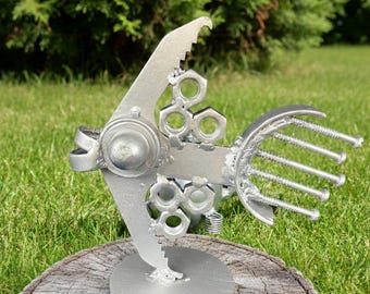 Mini sculpture de poisson en métal - Figurine de ferraille faite main, déco industrielle recyclée