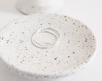 White Speckled Jesmonite Ring Dish - Minimalist Jewellery Homewares