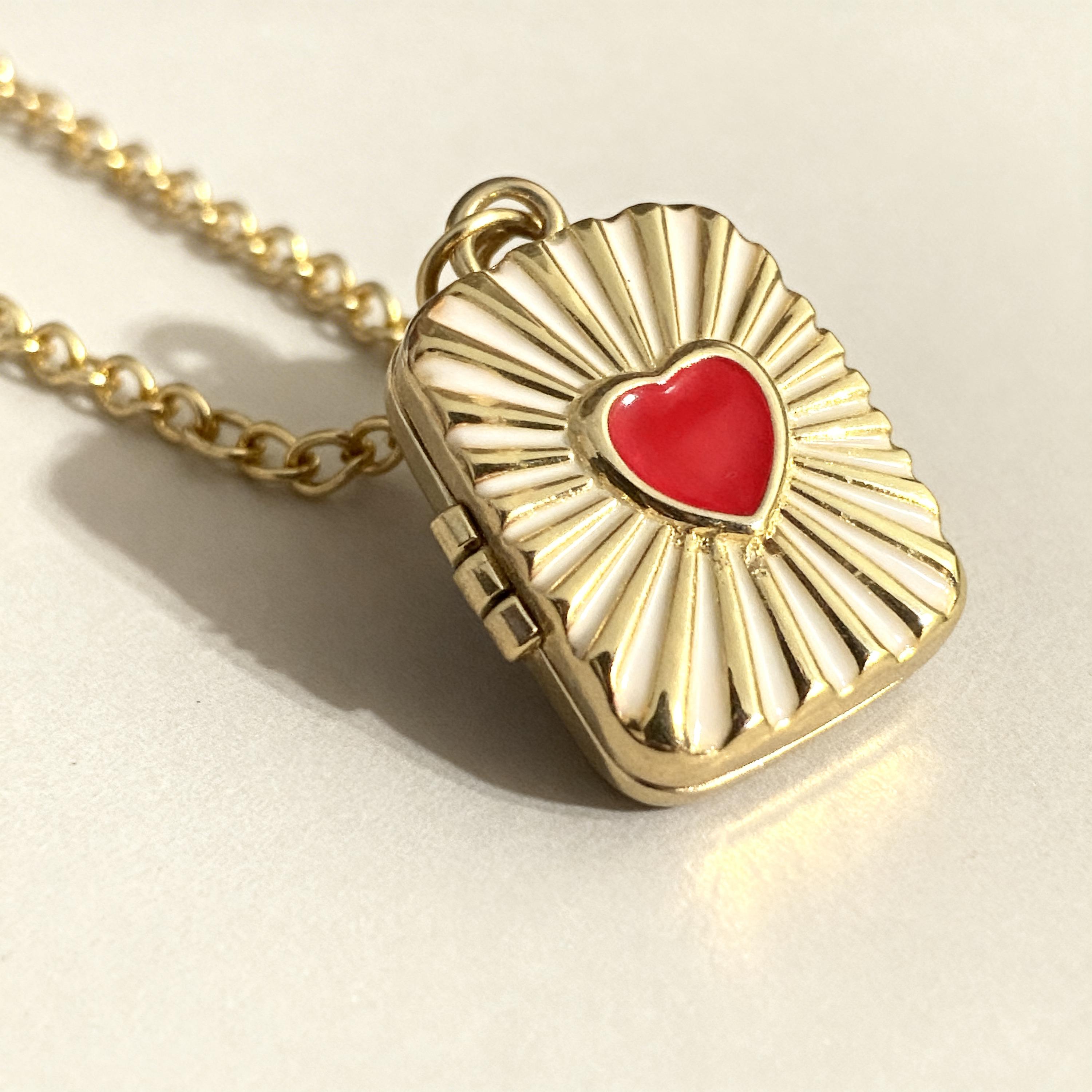 Retro Heart Locket Necklace, Enamel Photo Locket Pendant, Vintage…
