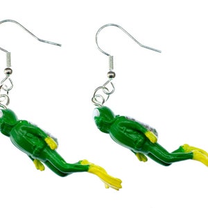 Mini Diver Earrings Miniblings Earring Scuba Diving Sport Aquanaut green 40mm