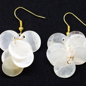 Shell Earrings Miniblings Dangling Pearl Discs Hippie Boho Cream