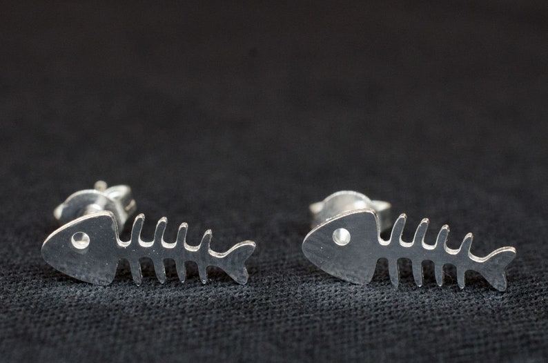 Fishbone Ear Studs Miniblings Fish Earrings Silver Plated Sea Seafood Skeleton image 4