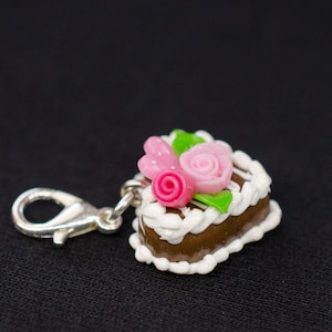 Gingerbread Heart Oktoberfest Wiesn Charm Pendant Biscuit Cake Roses