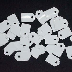 30 etiquettes de cadeau etiquette d'identification de nom cadeaublanc petit 23mm