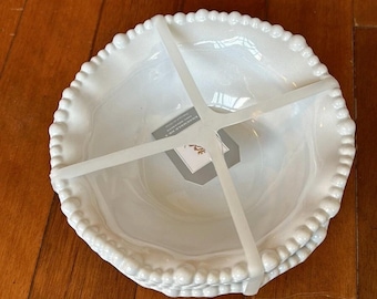 New Farmhouse Rachel Ashwell White Pearl Set Of 4 Salad Bowls Melamine Scalloped
