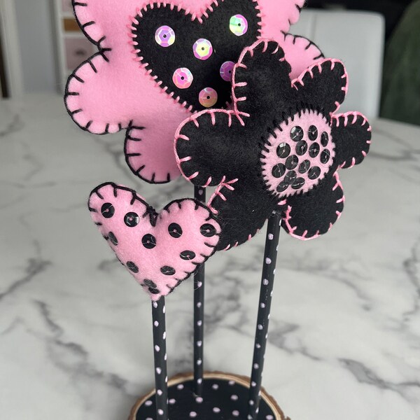 Free standing handmade flower decoration. Pretty pink & black trio of heart, daisies - padded felt, decorated with light-catching sequins.