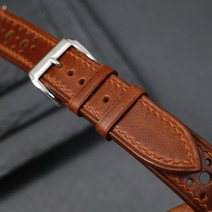 Uhrenarmband Cognac Braun Rindsleder Racing 18mm 20mm 22mm 24mm perforiertes Leder Uhrenarmband Handmade Tracking Armband Sportuhr Geschenk für Ihn Bild 6