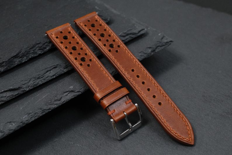 Uhrenarmband Cognac Braun Rindsleder Racing 18mm 20mm 22mm 24mm perforiertes Leder Uhrenarmband Handmade Tracking Armband Sportuhr Geschenk für Ihn Bild 9