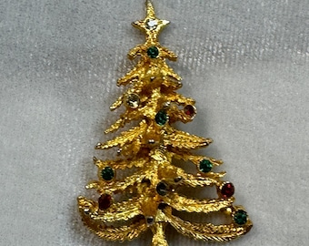 Vintage Gold Tone Christmas Tree Brooch Pin Rhinestones Holiday Jewelry 1.75"