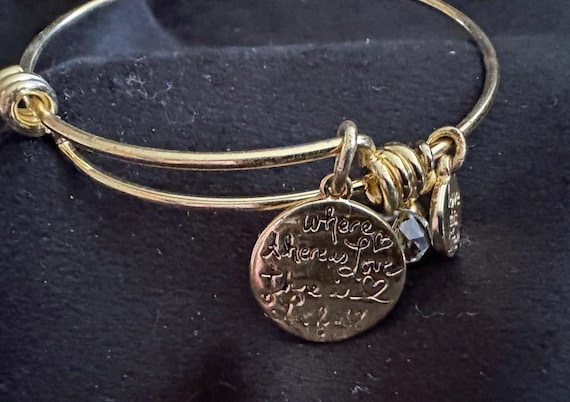 Gold Tone Charm Bangle Bracelet Inspirational Quote Crystal Accent 2.5” B060