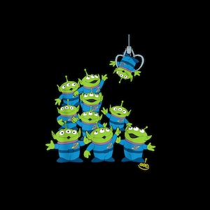 Puede incluir: Sobre un fondo negro, una imagen de dibujos animados de extraterrestres verdes de tres ojos con uniformes azules, uno de los cuales es levantado por una garra. Los extraterrestres son de la película Toy Story. La imagen es de estilo cartoon.
