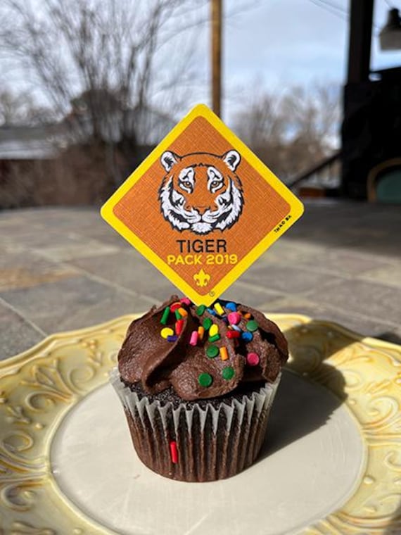 Tiger Pack cupcake toppers, Pack Meeting cupcake toppers, custom cupcake toppers, BSA4614